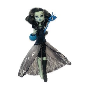 Monster High Frankie Stein Ghouls Rule Doll